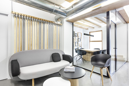 Sancal - Float sigue siendo divertido en gris y negro